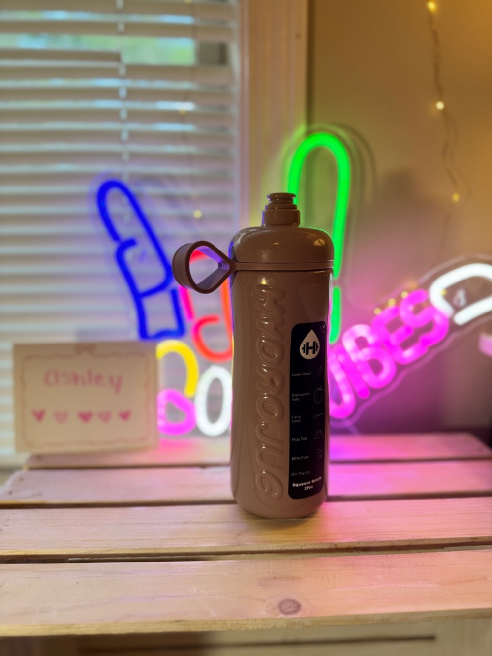 HydroJug Mauve Squeeze Water Bottle with Loop Handle BNWT